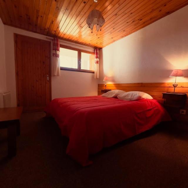 Le Nid Roudela Villa Garin Luaran gambar